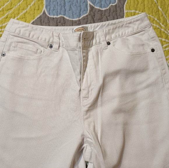 Talbot's High Waisted Stretch White Capri Jeans Wide Leg size 8. Current style - Picture 2 of 6